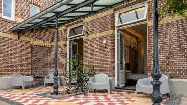 Kamer met terras begane grond - Loods Logement