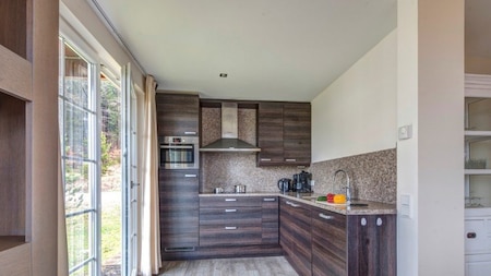 Keuken - Roompot Eifelpark Kronenburger See Keuken - Roompot Eifelpark Kronenburger See