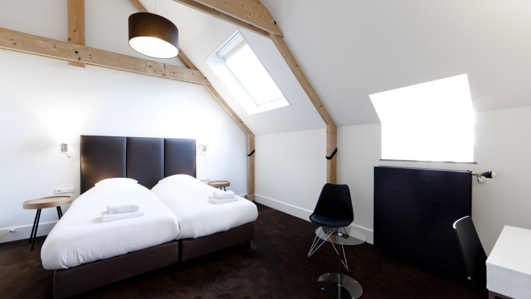 Grote tweepersoonskamer - College Hotel Alkmaar