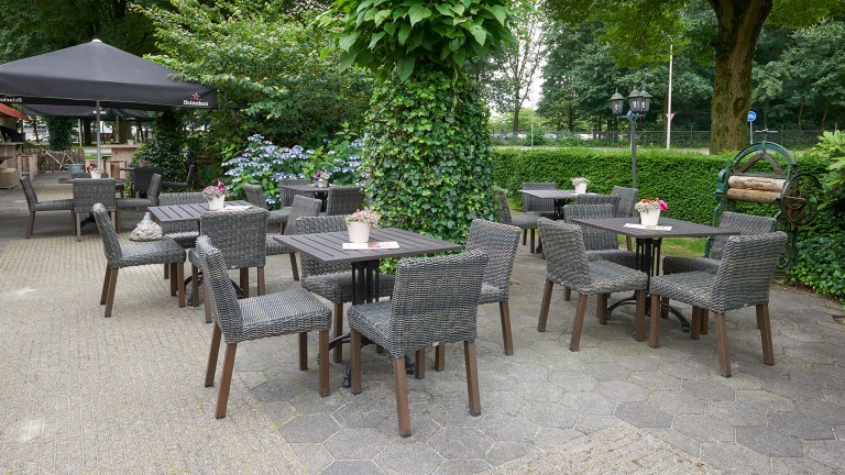 Terras - ibis Hotel Tilburg