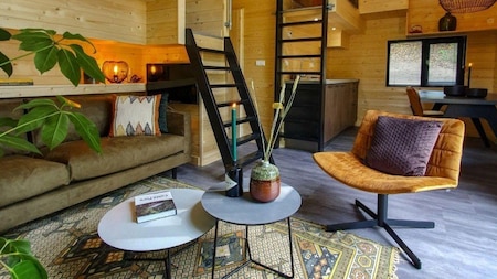 Wohnzimmer - EuroParcs Maasduinen
