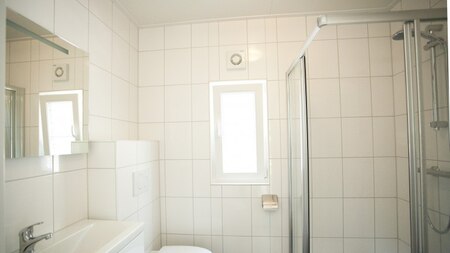 Badezimmer - EuroParcs Buitenhuizen