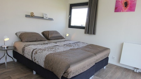 Schlafzimmer - - EuroParcs Spaarnwoude