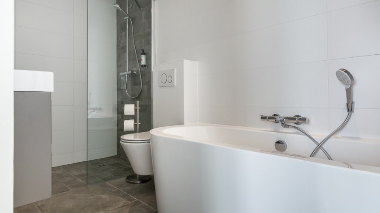 Double kamer met bad en balkon - Hotel Restaurant Victoria - Bergen aan Zee