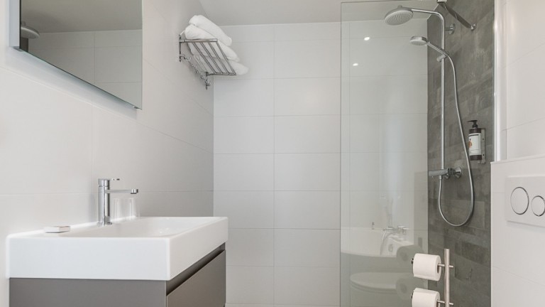 Double kamer met bad en balkon - Hotel Restaurant Victoria - Bergen aan Zee