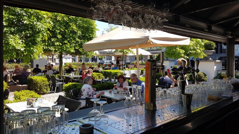 Terras - Golden Tulip Hotel West-Ende