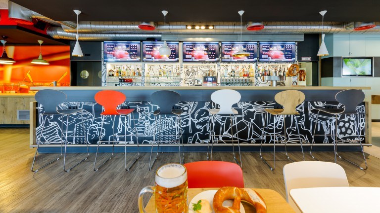 Bar - ibis München Messe