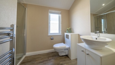 Badezimmer - Europarcs Resort Zuiderzee