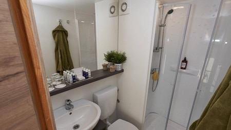 Badezimmer - EuroParcs Resort Veluwemeer