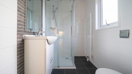 Badezimmer - EuroParcs Resort Das Wije Werelt