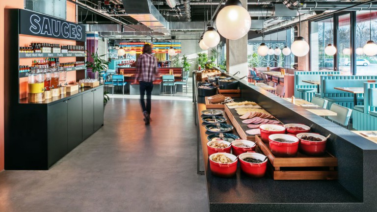 Restaurant - The Social Hub Berlin
