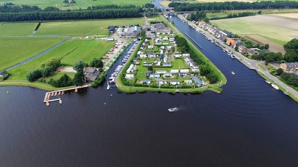 Luchtfoto - Vodatent Camping de Hof van Eeden