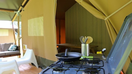 Keuken - Vodatent Camping de Hof van Eeden