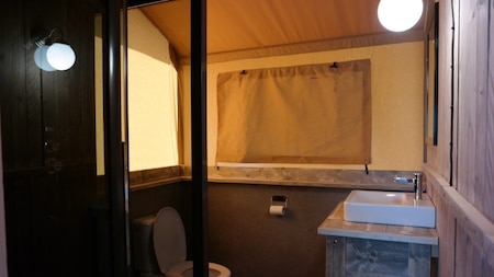 Badkamer - Vakantiepark de Kleine Belties Badkamer - Vakantiepark de Kleine Belties