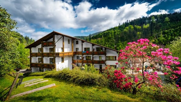 Zurück - Holzschuhs Schwarzwaldhotel