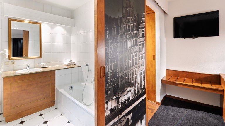 Badkamer - van der Valk Hotel Nazareth-Gent