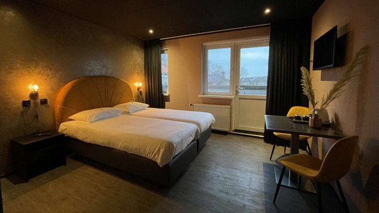 Standardzimmer mit Balkon – Hotel Anno Nu