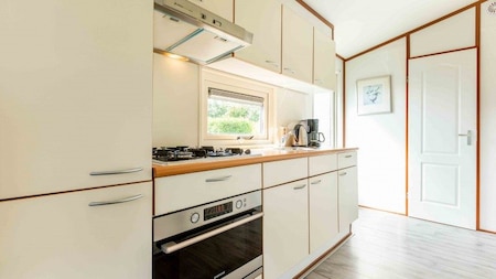 Keuken - EuroParcs De Woudhoeve Keuken - EuroParcs De Woudhoeve