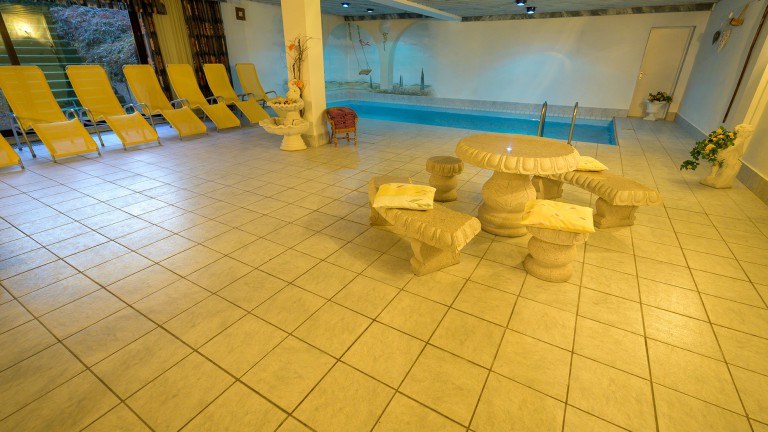 Zwembad - Hotel Garni Hubertus