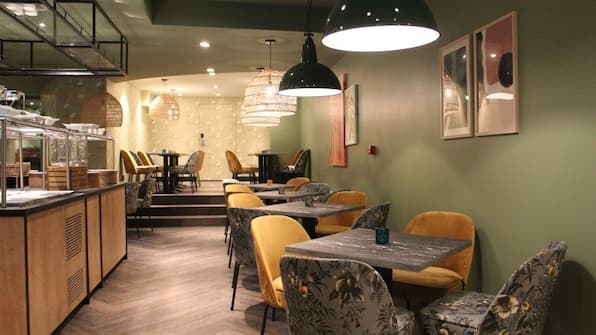 Frühstück - Leonardo Hotel Antwerpen
