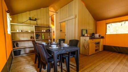 Interieur - Vodatent Familiepark de Vechtvallei