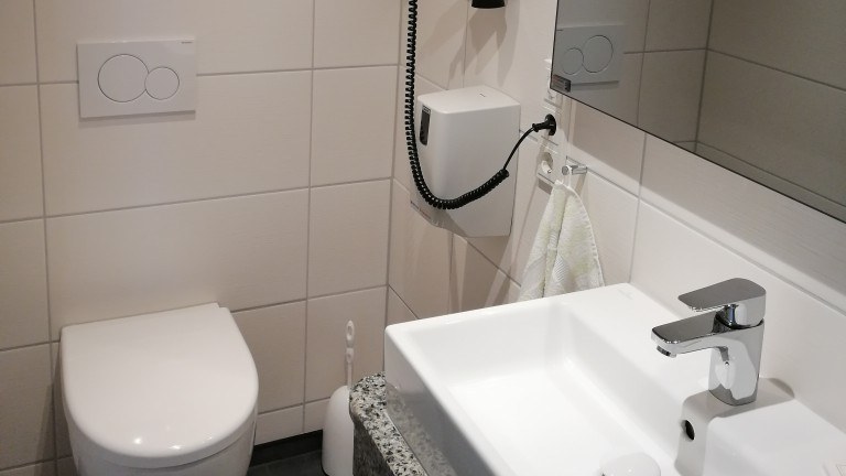 Badkamer - Haus hohenzollern en Haus Ambiente