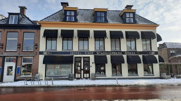 Hotel Stadsherberg Sneek - Hotel Stadsherberg Sneek Hotel Stadsherberg Sneek - Hotel Stadsherberg Sneek