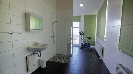 Badezimmer - Dormio Resort Eifeler Tor