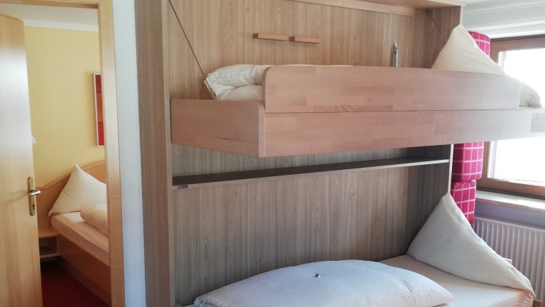 Vierbettzimmer – Die Lilie Hotel Garn