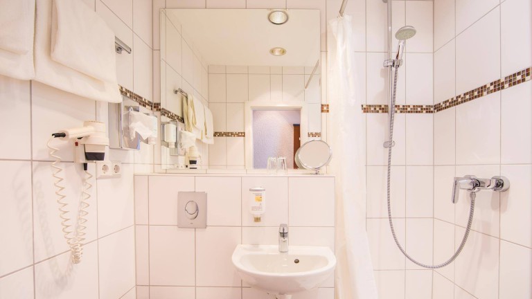 Standaardkamer Moezelzijde- Hotel Karl Noss