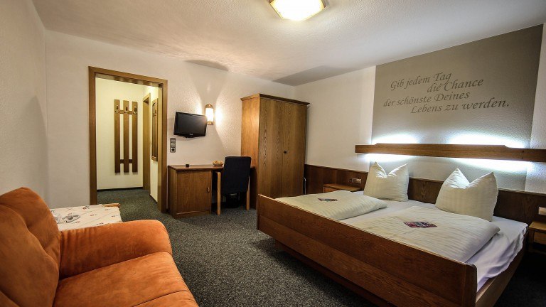 Standardzimmer – Hotel Restaurant Schwörer