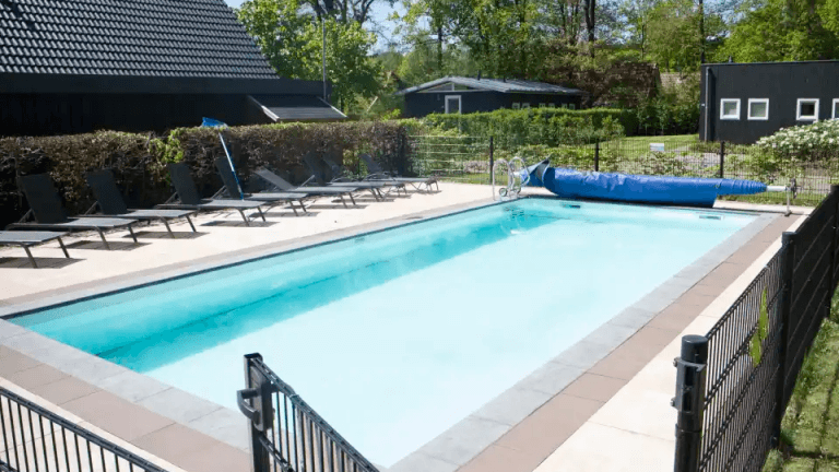 Schwimmbad - EuroParcs Resort Reestervallei