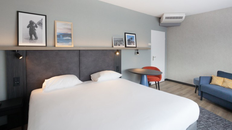 Familiekamer met balkon- Ibis Styles Scheveningen Den Haag