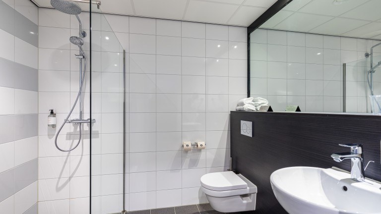 Badkamer - Postillion Hotel Dordrecht