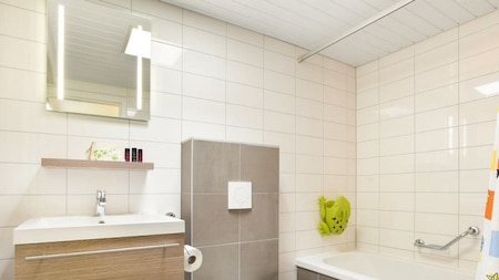 Badkamer - Landal Het Vennenbos Badkamer - Landal Het Vennenbos