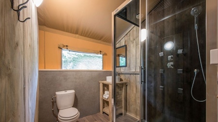 Badezimmer - Roompot Bospark t Wolfsven