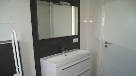 Badezimmer - EuroParcs Resort die Rijp
