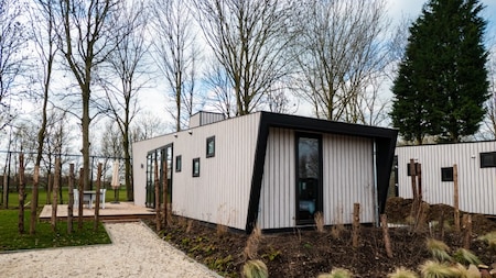 Buitenaanzicht- Vakantiepark Aan de Maas Buitenaanzicht- Vakantiepark Aan de Maas