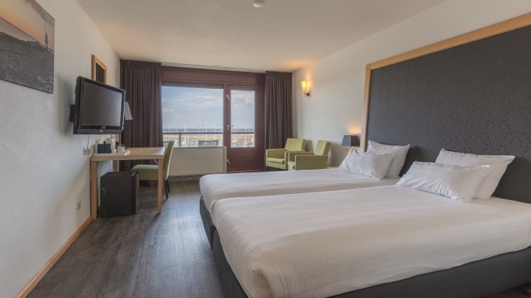 Deluxe twin kamer - Leonardo Hotel IJmuiden Seaport Beach
