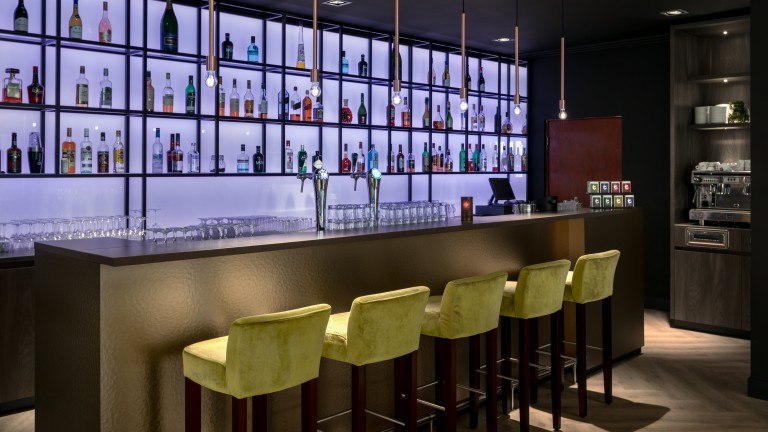 Bar - NH Jan Tabak
