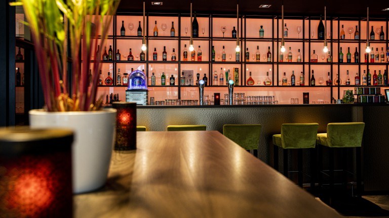 Bar - NH Jan Tabak