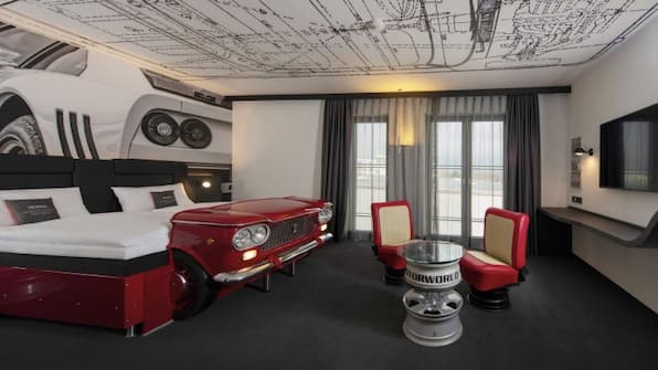 Theme room - V8 Hotel Köln Motorworld