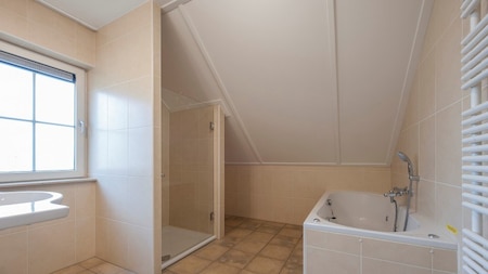 Badezimmer - Roompot Vakantiepark Weerterbergen