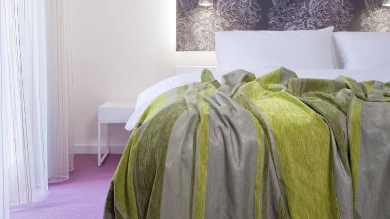 Eburon Hotel - Different Hotels