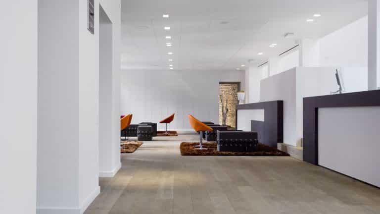 Eburon Hotel - Different Hotels