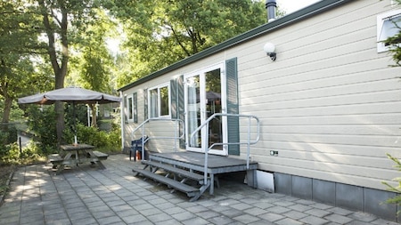 Buitenaanzicht - Vakantiepark de Oude Molen Buitenaanzicht - Vakantiepark de Oude Molen