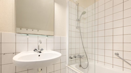 Badezimmer - Roompot der Veluwse Hoevegaerde Badezimmer - Roompot der Veluwse Hoevegaerde