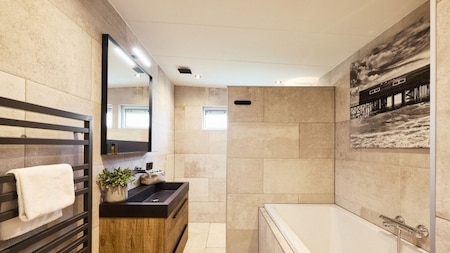 Badkamer - RCN Vakantiepark Toppershoedje Badkamer - RCN Vakantiepark Toppershoedje