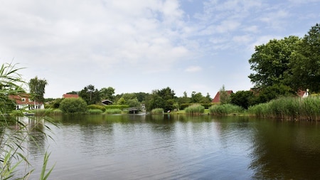 Auf dem Wasser - Bungalowpark Emslandermeer