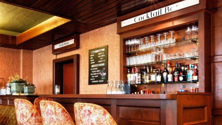 Cocktailbar - Grand Café Hotel Karsten